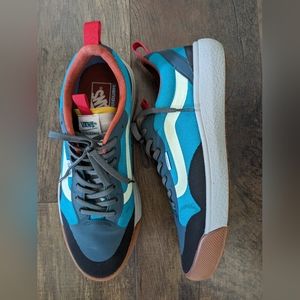 Vans Ultra Range Men's size 9